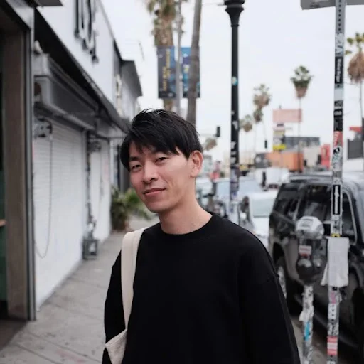 畑 嘉一 氏